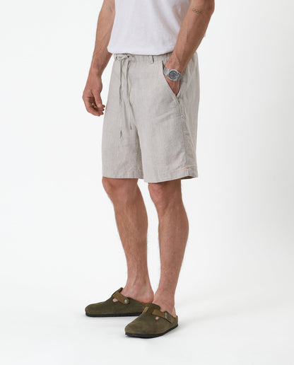 The Holiday Linen Short